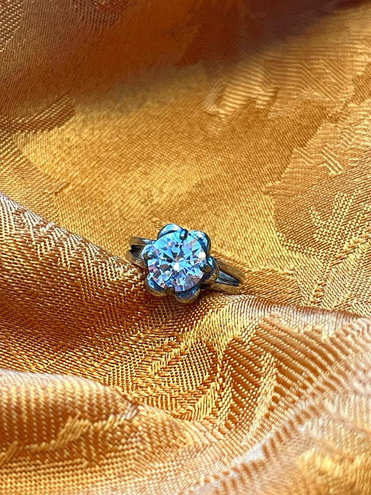 women's ring, floral, clear stone, circle, mystical, magical, cute, boho, silver