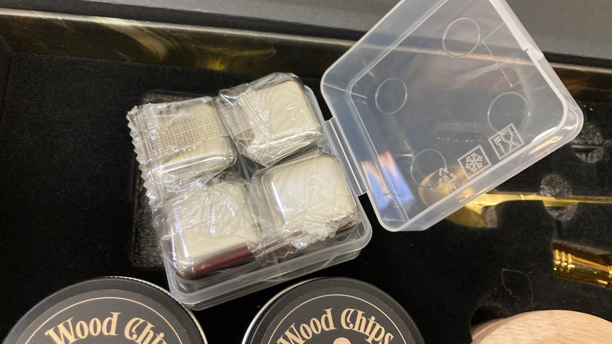 Cocktail Smoker Kit with Torch and 4 Flavors of Wood Chip