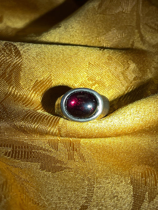 women's ring, oval, wine red stone, elegant, magical, silver